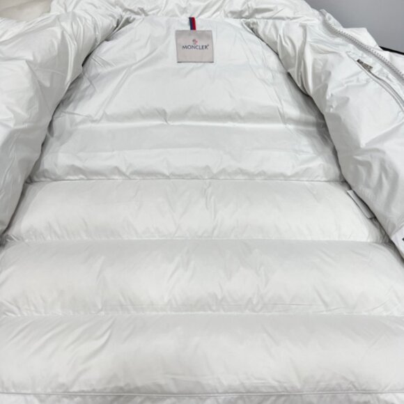 Moncler Maya 70 puffer jacket - Picture 7 of 9